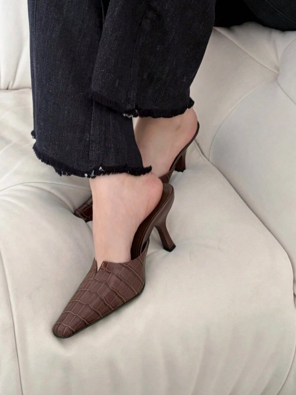 Brown Casual Women's Low Heel Closed Toe Heels